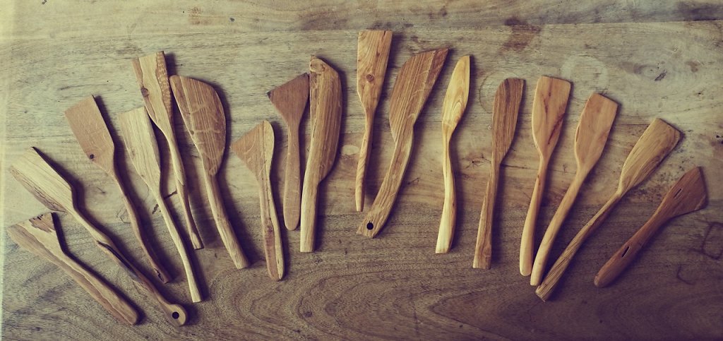 2015-12-spoon-wood-carving-Benjamin-couradette-001.jpg